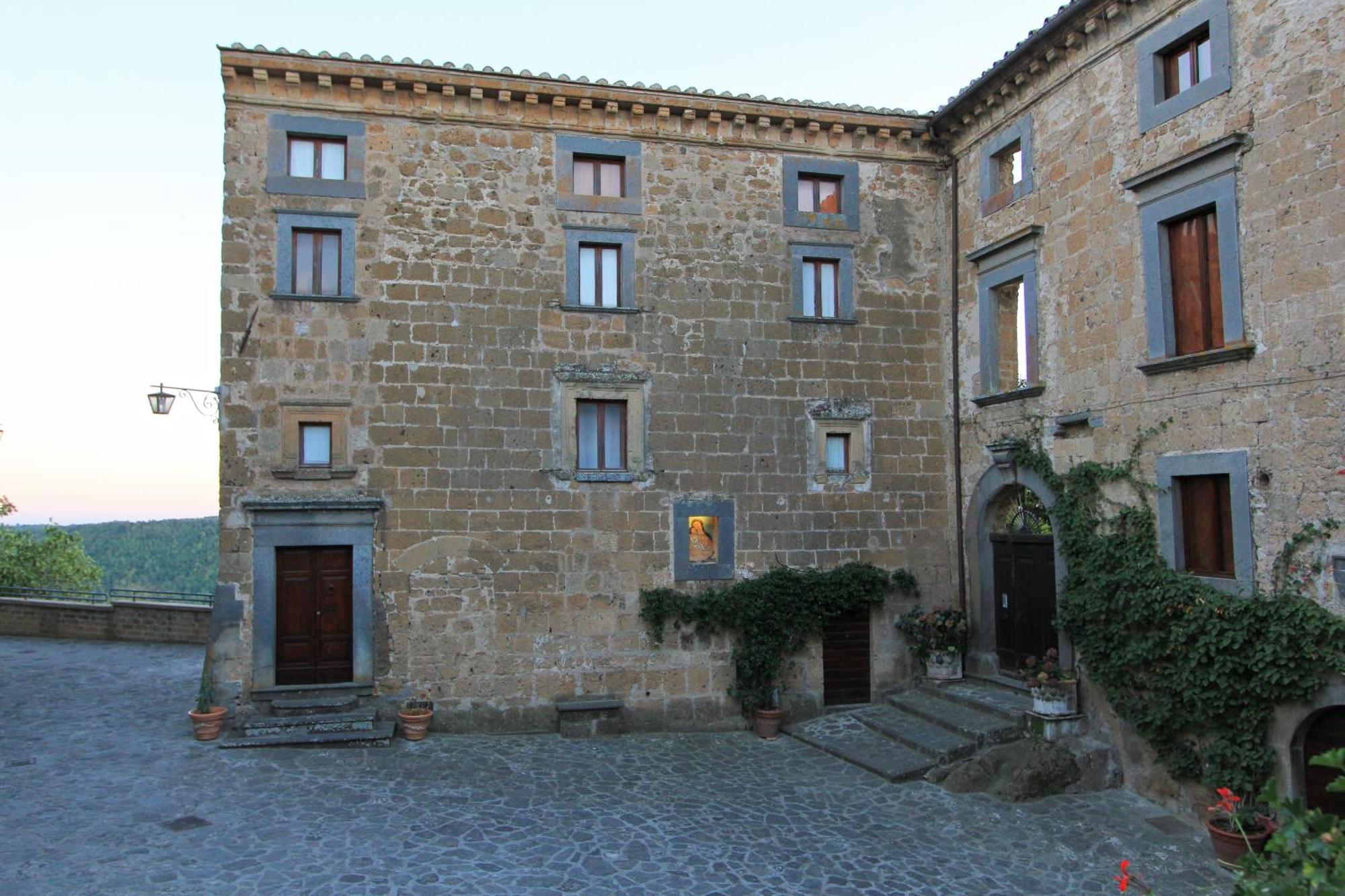La Rocca - Palazzo Pallotti Lubriano Exterior foto
